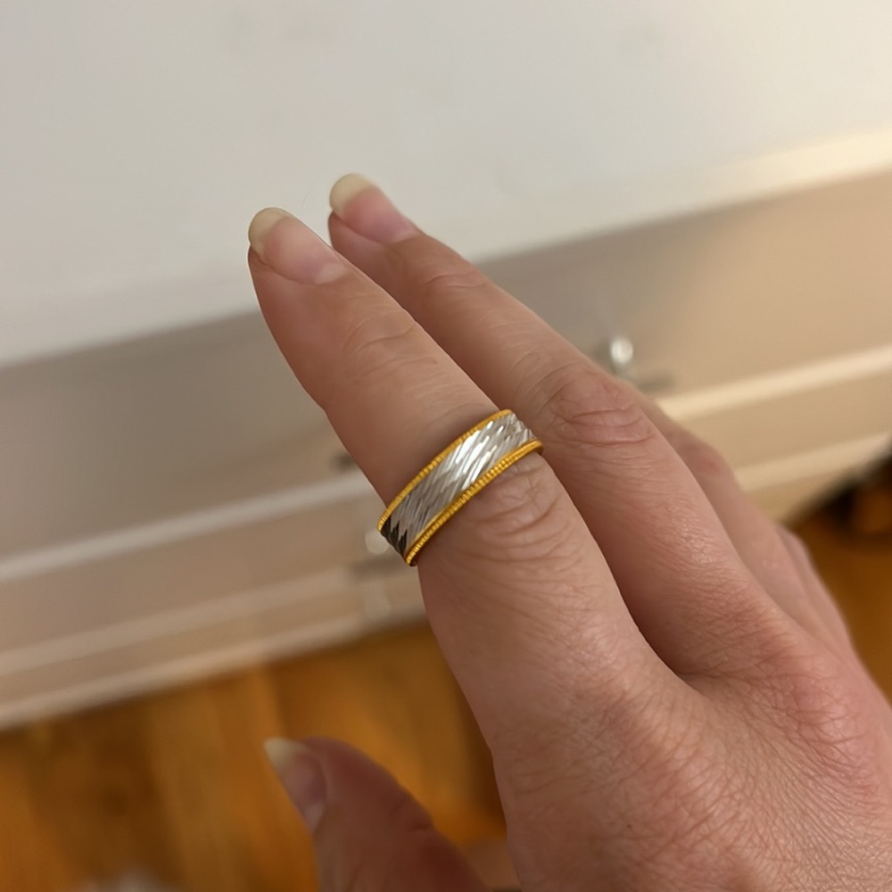 Ring - Picture 2 of 2